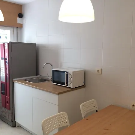 ゲストハウス Avenida